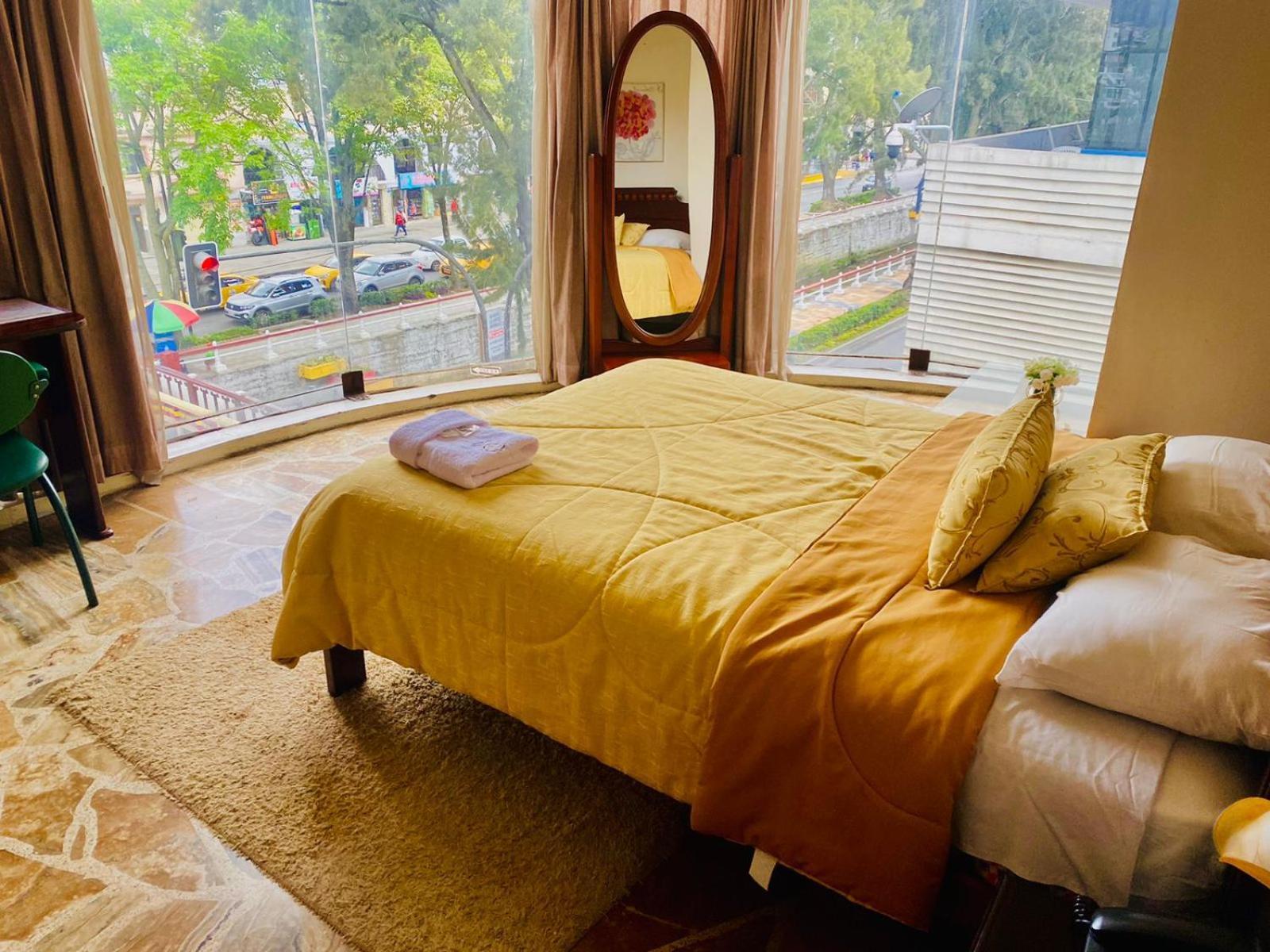 Hotel Cristal Palace 로하 외부 사진